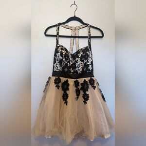 Masquerade Y2K Black and Champagne Tulle and Lace Mini Dress Prom sz 5/6